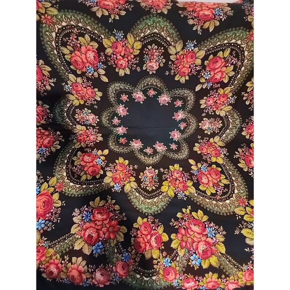 1995 vintage 58' x 58" Russian Wool Shawl Pavlovo Posad square scarf wrap floral - Picture 4 of 4